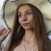 JulieDaniel - Live now on Stripchat