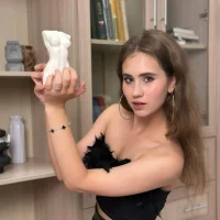 IselaSchunk - Live now on Stripchat